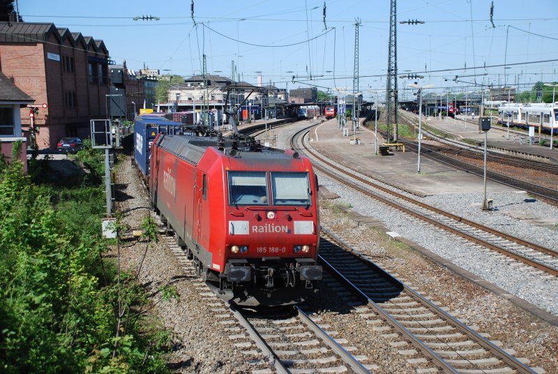 185 188 mit TEC 40215 am 08.05.2008 in Offenburg.