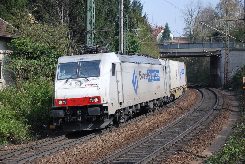 185 581 mit DGS 40163 am 12.04.2008 in Offenburg.