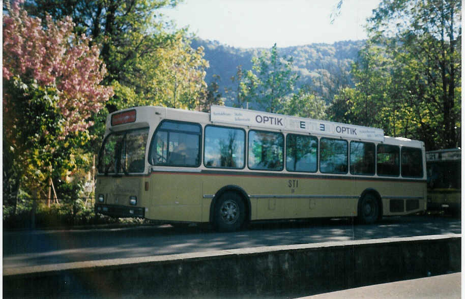 (012'233) - STI Thun - Nr. 58/BE 413'458 - Saurer/R&J am 5. Mai 1995 bei der Schiffl�ndte Thun