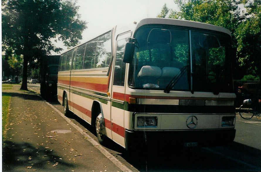 (015'303) - Bienz, K�ssnacht - BE 486'669 - Mercedes am 26. September 1996 in Thun, Lachen