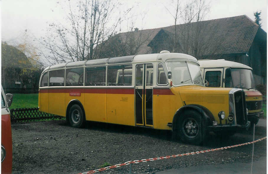 (015'902) - Lengacher, M�hlethurnen - Saurer/R&J am 20. November 1996 in M�hlethurnen, Garage