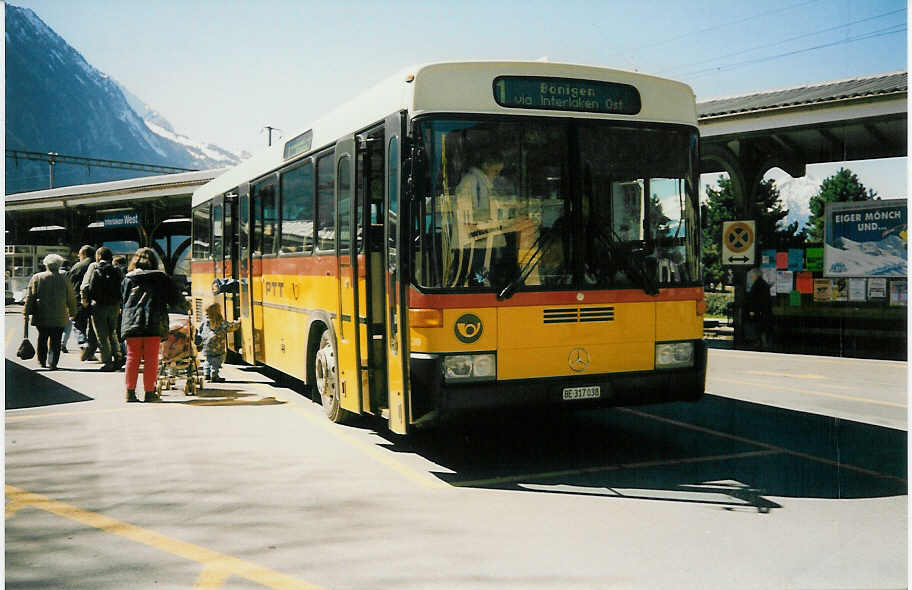 (016'804) - AAGI Interlaken - Nr. 39/BE 317'038 - Mercedes/R&J (ex P 25'303) am 31. M�rz 1997 beim Bahnhof Interlaken West