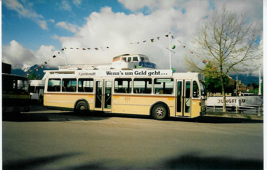 (016'927) - STI Thun - Nr. 51/BE 396'551 - Saurer/R&J am 7. Mai 1997 bei der Schiffl�ndte Thun
