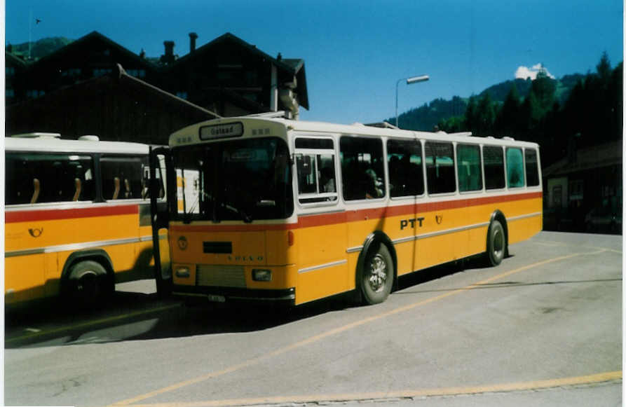 (019'018) - K�bli, Gstaad - BE 308'737 - Volvo/Lauber am 31. August 1997 beim Bahnhof Gstaad