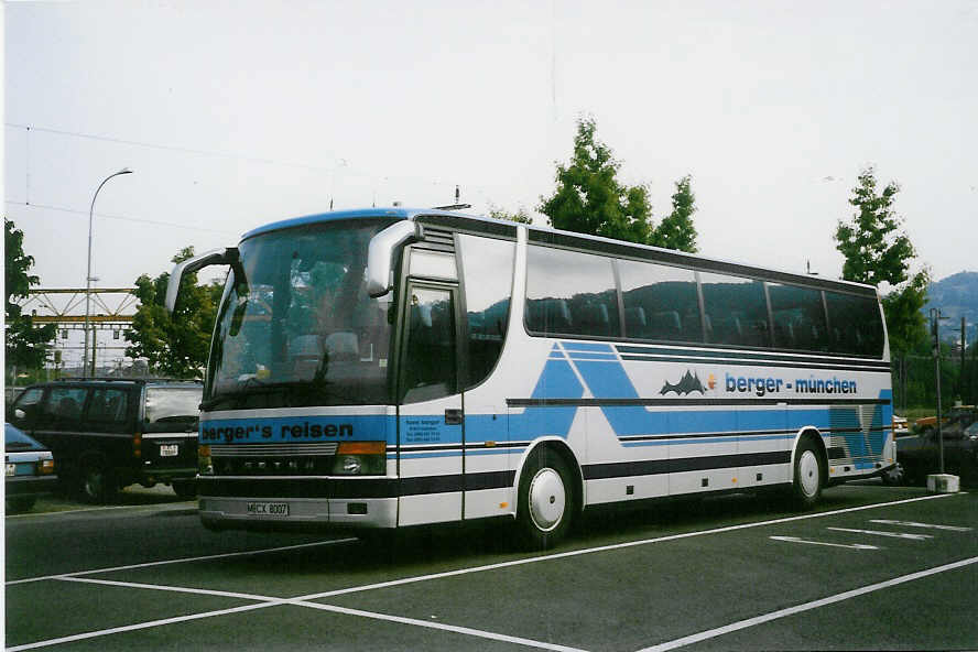 (022'836) - Aus Deutschland: Berger, M�nschen - M-CX 8007 - Setra am 22. Mai 1998 in Thun, Seestrasse