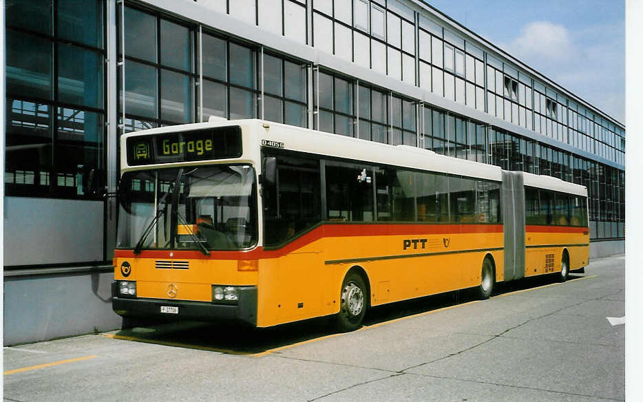 (023'116) - PTT-Regie - P 27'706 - Mercedes am 3. Juni 1998 in Bern, Automobilwerkst�tte