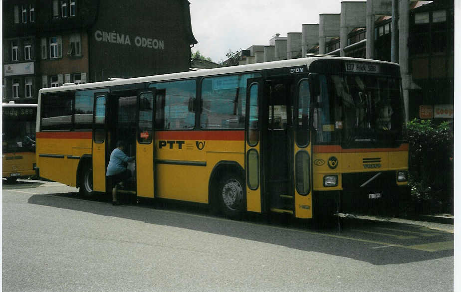 (024'807) - Br�ndli, Elfingen - Nr. 1/AG 17'895 - Volvo/Hess am 15. Juli 1998 beim Bahnhof Brugg