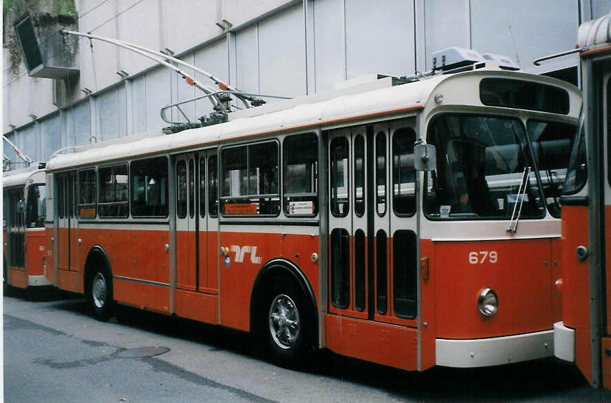 (025'633) - TL Lausanne - Nr. 679 - FBW/Eggli Trolleybus am 22. August 1998 in Lausanne, D�p�t Borde