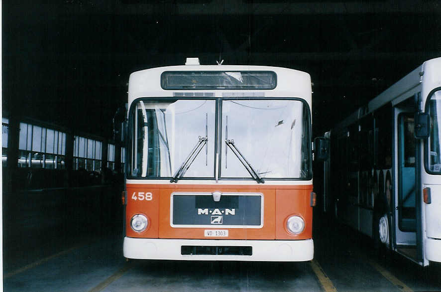 (025'701) - TL Lausanne - Nr. 458/VD 1303 - MAN/Lauber am 22. August 1998 in Lausanne, D�p�t Borde