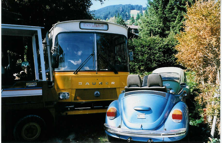 (025'905) - Wohnbus in Sch�nried - Saurer/R&J (ex Tritten, Zweisimmen; ex Perreten, Lauenen) am 30. August 1998 in Sch�nried (Teilaufnahme)