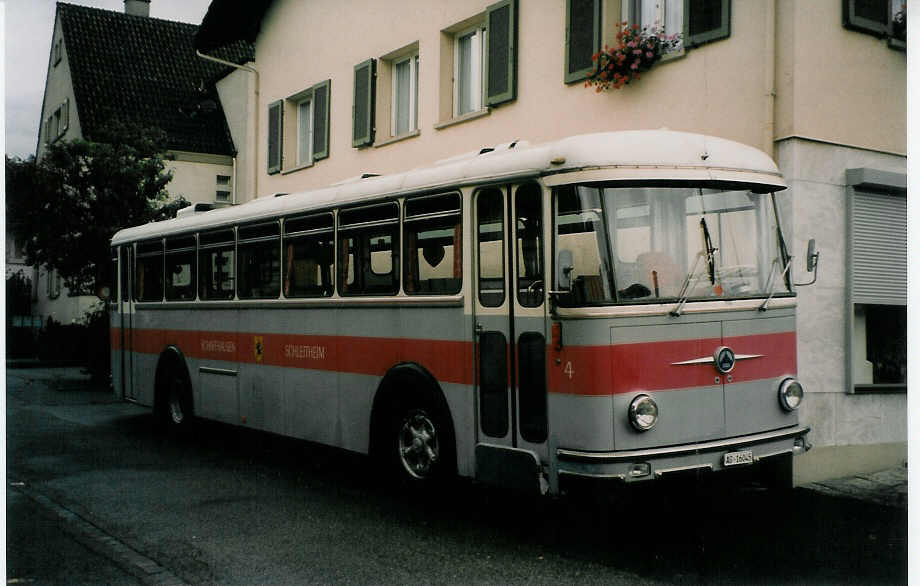 (026'109) - Schneiter, Wildegg - Nr. 4/AG 16'045 - Saurer/T�scher (ex Graf, K�ttigen; ex ASS Schleitheim Nr. 4) am 5. September 1998 in Wildegg