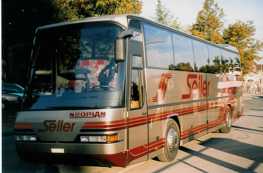 (026'135) - Seiler, Gerlafingen - SO 112'181 - Neoplan am 19. September 1998 bei der Schiffl�ndte Thun