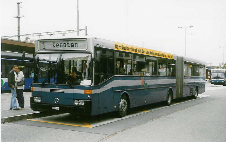(026'309) - VZO Gr�ningen - Nr. 54/ZH 224'954 - Mercedes am 3. Oktober 1998 beim Bahnhof Wetzikon