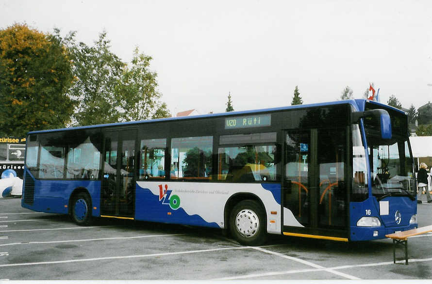 (026'314) - VZO Gr�ningen - Nr. 16/ZH 41'416 - Mercedes am 3. Oktober 1998 in R�ti, Sonnenplatz