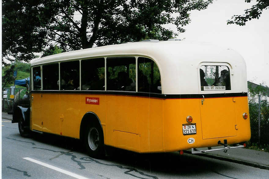 (026'527) - Wetli, Maschwanden - ZH 321'639 - Saurer/R&J (ex Schmid, Buchs/ZH; ex Tschannen, Zofingen Nr. 3) am 3. Oktober 1998 in R�ti, Sonnenplatz