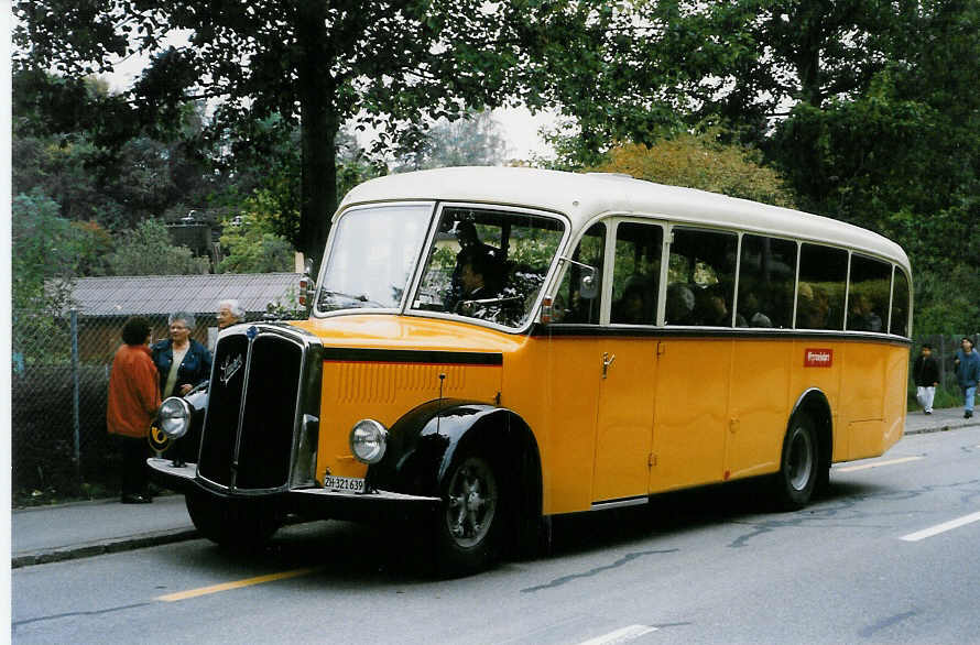 (026'528) - Wetli, Maschwanden - ZH 321'639 - Saurer/R&J (ex Schmid, Buchs/ZH; ex Tschannen, Zofingen Nr. 3) am 3. Oktober 1998 in R�ti, Sonnenplatz