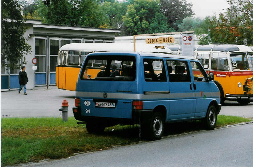 (026'532) - VZO Gr�ningen - Nr. 94/ZH 523'467 - VW am 3. Oktober 1998 in R�ti, Garage