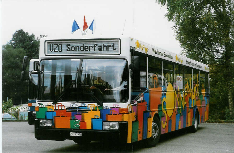 (026'533) - VZO Gr�ningen - Nr. 46/ZH 145'546 - Mercedes am 3. Oktober 1998 in R�ti, Garage