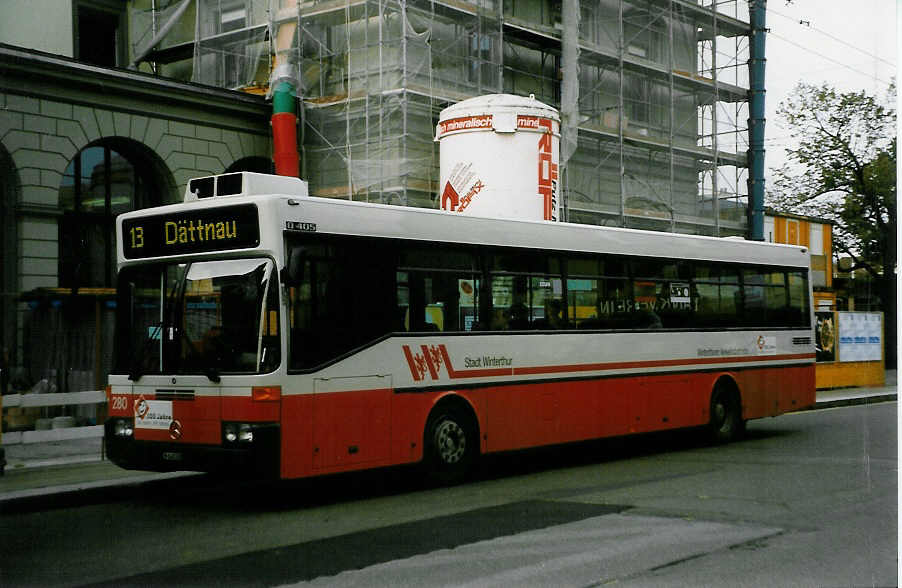 (027'730) - WV Winterthur - Nr. 280/ZH 640'280 - Mercedes (ex VBZ Z�rich Nr. 620) am 24. Oktober 1998 beim Hauptbahnhof Winterthur