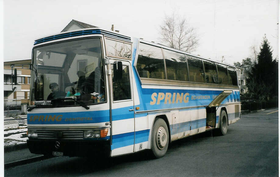 (029'226) - Spring, Schwenden - BE 250'255 - Dr�gm�ller/Mercedes am 3. Februar 1999 in Thun-Lerchenfeld, Endstation