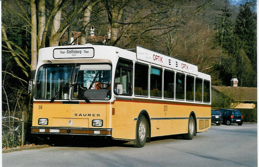(030'015) - STI Thun - Nr. 58/BE 413'458 - Saurer/R&J am 9. M�rz 1999 bei der Schiffl�ndte Thun