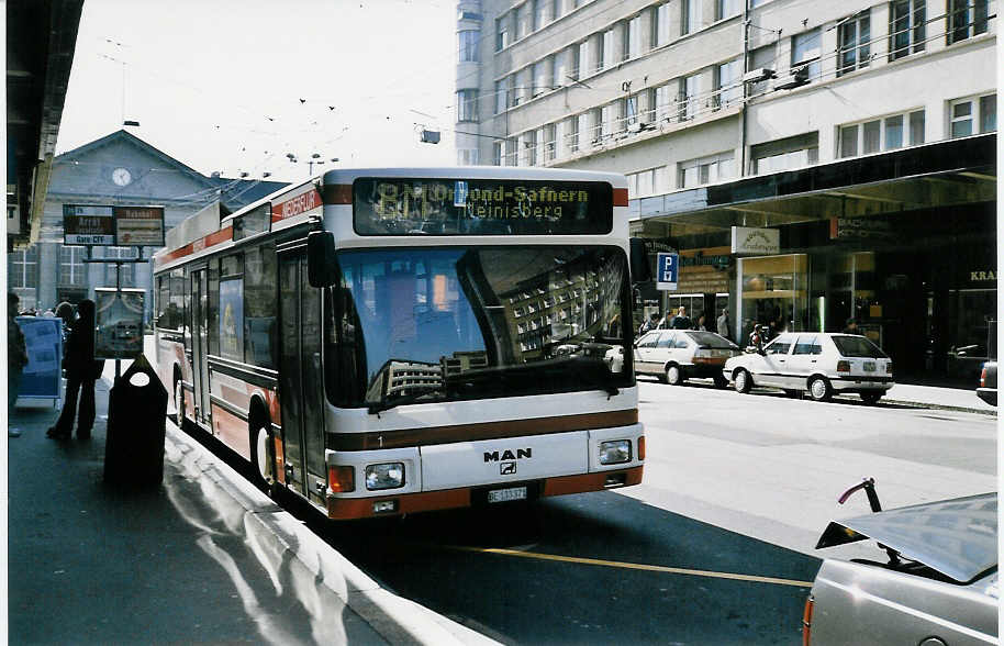 (030'030) - ABM Meinisberg - Nr. 1/BE 133'371 - MAN am 13. M�rz 1999 beim Bahnhof Biel