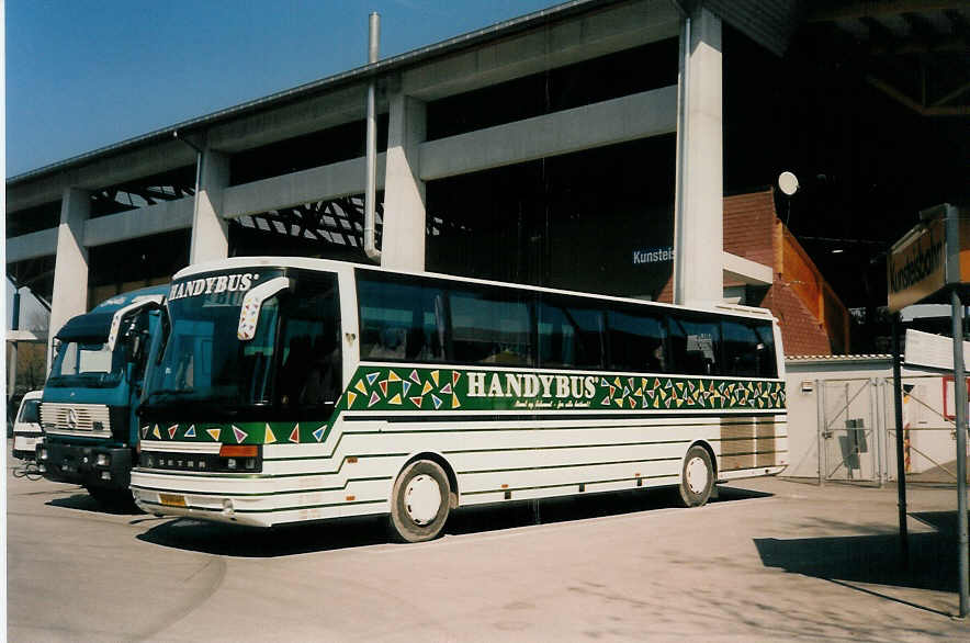 (030'525) - Aus D�nemark: Handybus - OU 95'461 - Setra am 1. April 1999 in Thun, Grabengut