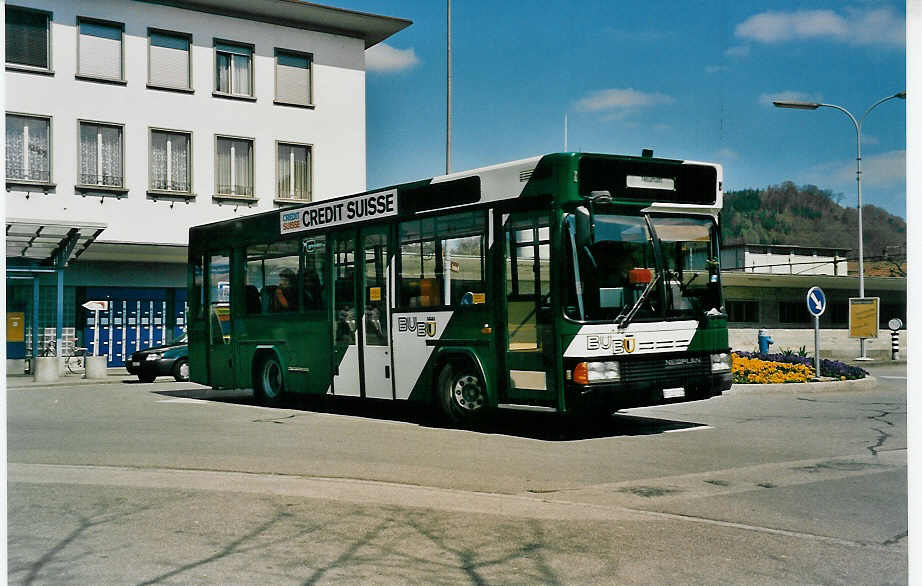(030'809) - BUBU Burgdorf - BE 122'012 - Neoplan (ex D�hler, Burgdorf Nr. 63) am 10. April 1999 beim Bahnhof Burgdorf