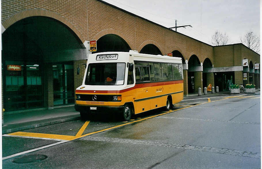 (030'828) - Lengacher, M�hlethurnen - Nr. 3/BE 364'559 - Mercedes/Kowex am 11. April 1999 beim Bahnhof M�nsingen