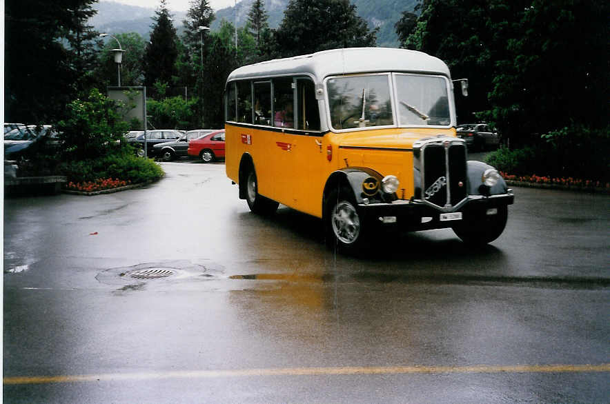 (031'912) - OPC Ennetb�rgen - Nr. 4/NW 5288 - FBW/Krapf (ex Schweizer Armee) am 6. Juni 1999 in Meiringen, Klinik