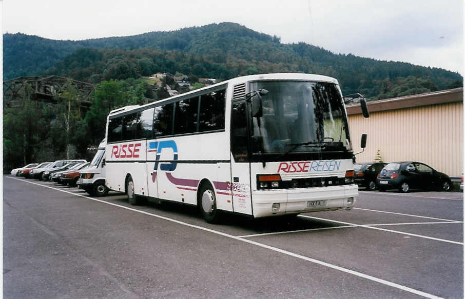 (031'927) - Aus Deutschland: Risse, H�xter - HX-A 1 - Setra am 8. Juni 1999 in Thun, Seestrasse