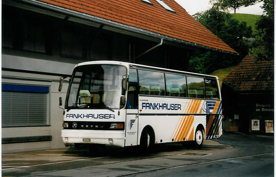 (033'015) - Fankhauser, Sigriswil - BE 171'778 - Setra am 27. Juni 1999 in B�rau, Dorfstrasse