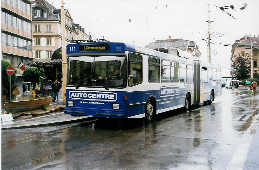 (033'223) - TN Neuch�tel - Nr. 111 - NAW/Hess Gelenktrolleybus am 6. Juli 1999 in Neuch�tel, Place Pury