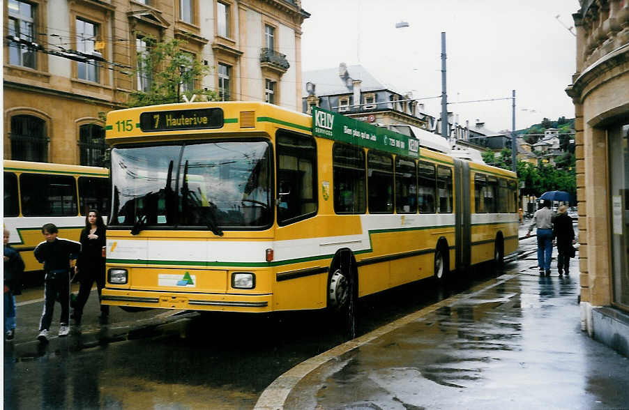 (033'305) - TN Neuch�tel - Nr. 115 - NAW/Hess Gelenktrolleybus am 6. Juli 1999 in Neuch�tel, Place Pury