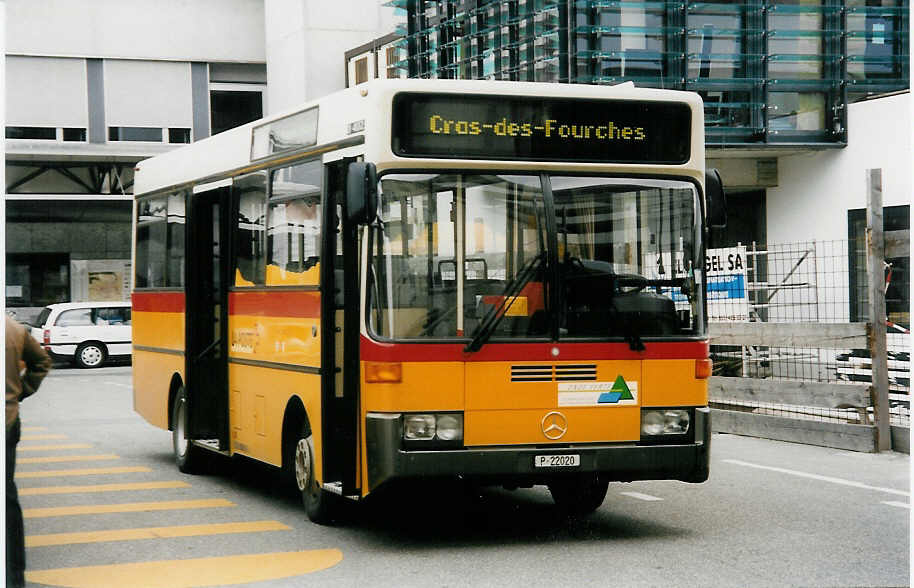 (033'920) - PTT-Regie - P 22'020 - NAW/G�ppel (ex Mer�ay, Del�mont; ex LVB Lenk) am 9. Juli 1999 beim Bahnhof Del�mont