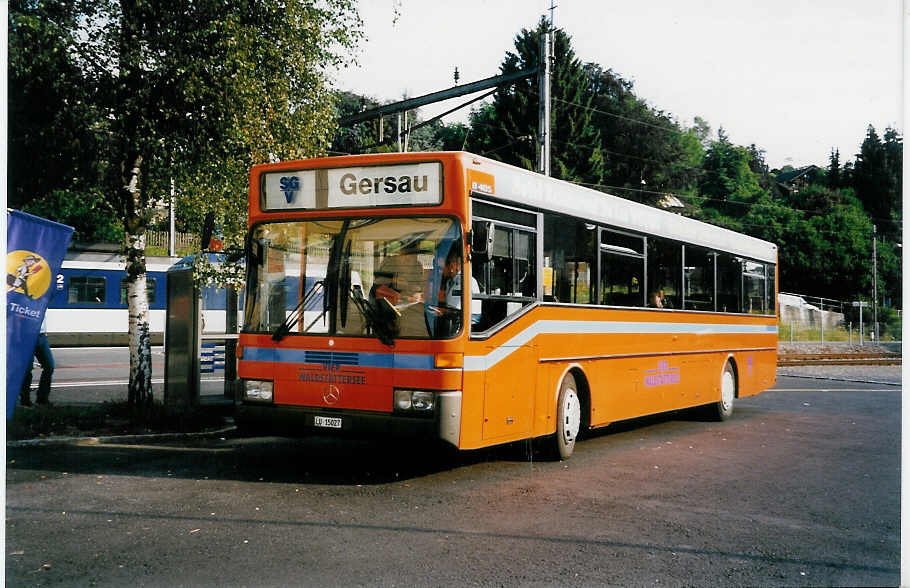 (034'630) - Wegm�ller, Weggis - LU 15'027 - Mercedes am 19. Juli 1999 beim Bahnhof K�ssnacht