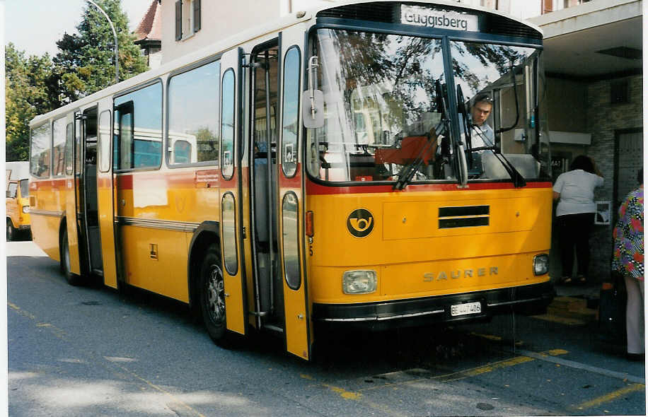 (036'822) - Engeloch, Riggisberg - Nr. 5/BE 447'406 - Saurer/T�scher (ex P 25'668) am 13. September 1999 in Schwarzenburg, Post