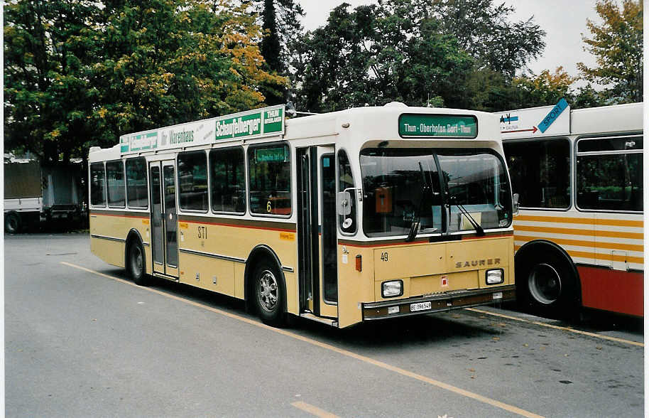 (037'319) - STI Thun - Nr. 49/BE 396'549 - Saurer/R&J am 15. Oktober 1999 bei der Schiffl�ndte Thun