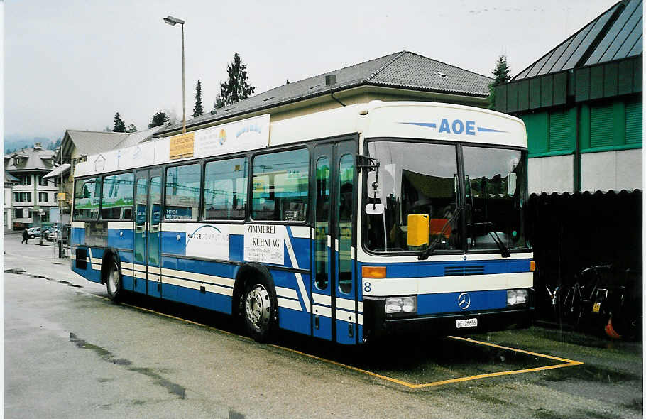 (039'829) - AOE Langnau - Nr. 8/BE 26'686 - Mercedes/R&J am 18. M�rz 2000 beim Bahnhof Langnau