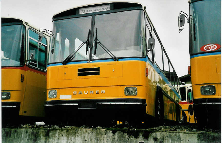 (039'905) - PTT-Regie - P 25'833 - Saurer/T�scher am 18. M�rz 2000 in B�tzberg, Heiniger