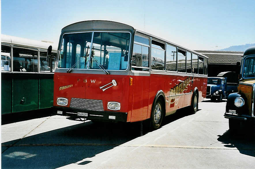 (041'028) - Weidmann, Greifensee - ZH 490'297 - FBW/T�scher (ex VZO Gr�ningen Nr. 30) am 18. Juni 2000 in Hinwil, AMP