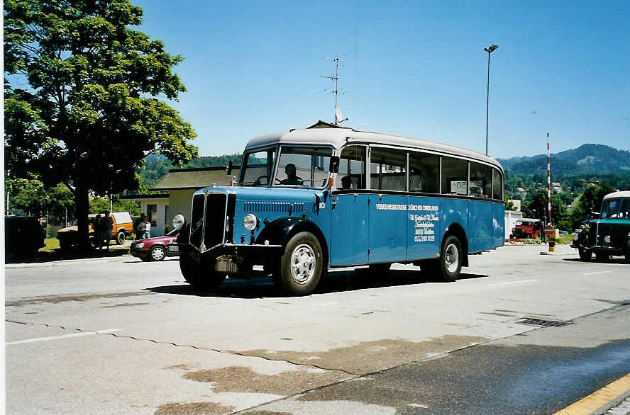 (041'218) - VZO Gr�ningen - Nr. 10/ZH 41'410 - FBW/T�scher (ex Richter, Z�rich; ex VZO Gr�ningen Nr. 10) am 18. Juni 2000 in Hinwil, AMP