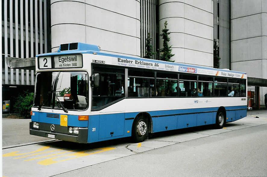 (041'927) - Maag, Kloten - Nr. 31/ZH 590'931 - Mercedes am 13. Juli 2000 in Z�rich, Flughafen