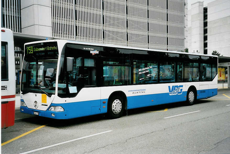 (041'928) - Welti-Furrer, Z�rich - Nr. 92/ZH 661'192 - Mercedes am 13. Juli 2000 in Z�rich, Flughafen