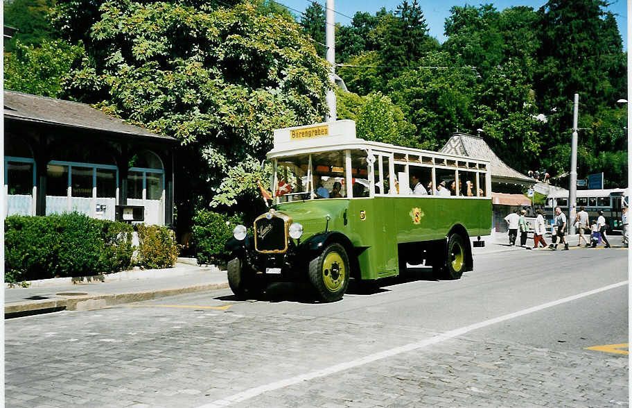 (042'423) - SVB Bern - Nr. 5/BE 29'005 - Saurer am 12. August 2000 in Bern, B�rengraben