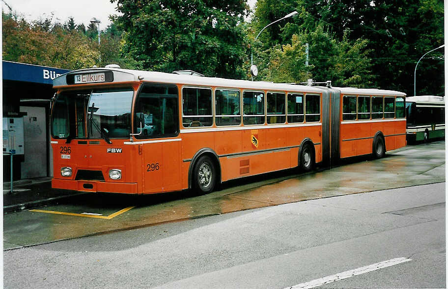 (043'403) - SVB Bern - Nr. 296/BE 337'296 - FBW/Hess (ex TPG Gen�ve Nr. 119) am 2. Oktober 2000 in Bern, B�mpliz