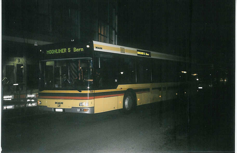 (044'613) - STI Thun - Nr. 78/BE 265'478 - MAN am 20. Januar 2001 bei der Schiffl�ndte Thun