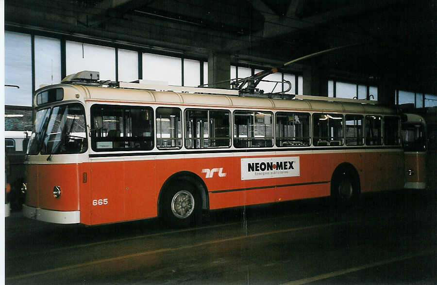 (045'326) - TL Lausanne - Nr. 665 - FBW/Eggli Trolleybus am 11. M�rz 2001 in Lausanne, D�p�t Borde