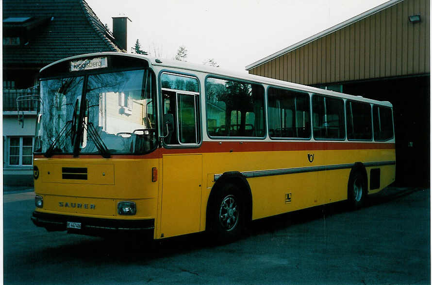 (045'605) - Engeloch, Riggisberg - Nr. 5/BE 447'406 - Saurer/T�scher (ex P 25'668) am 2. April 2001 in Riggisberg, Garage