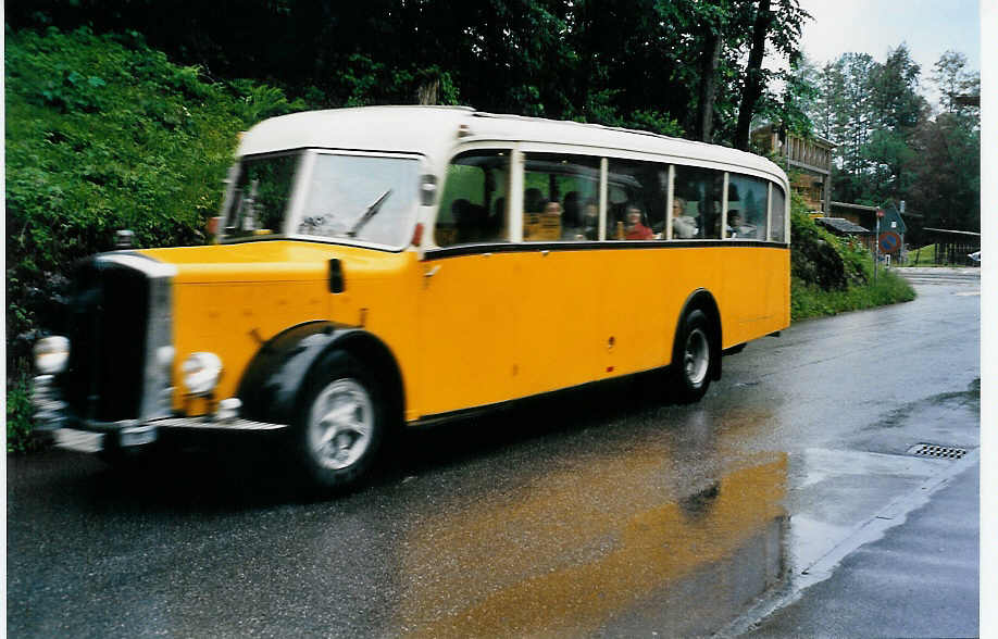 (047'022) - Bucheli, Kriens - Nr. 10/LU 15'030 - Saurer/T�scher (ex Gr�ni, Udligenswil) am 10. Juni 2001 in Ballenberg, West